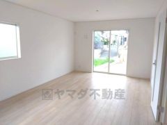 19帖の開放感あふれるリビングは長方形で家具が配置しやすい間取りとなっています＾＾