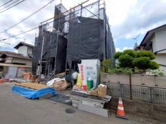 西鉄バス停「福重」まで徒歩4分、天神方面・博多へのアクセスも良好＾＾