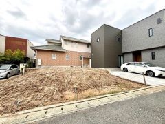 小田部小学校まで徒歩約10分、原北中学校まで徒歩約3分