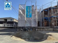 4LDK・パントリー・ファミリークローク・カースペース2台分。