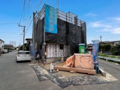 バス停まで徒歩4分＾＾アクセス良好で暮らしやすい住環境。