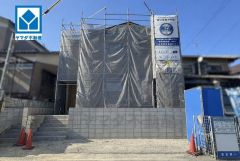 現地写真（2026年3月撮影）最新の設備で気持ちの良い新生活を送りませんか。毎日のお料理やバスタイムが楽しみになりますね。お気に入りの家具とインテリアで素敵な部屋を作りましょう。