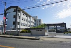 前原中学校