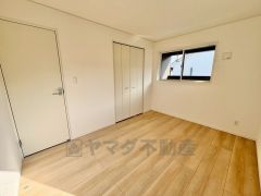 居室としてももちろん、収納や書斎、お子様のプレイスペースにも＾＾使い勝手が良さそうです＾＾