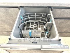 炊事時間を大幅に短縮できる食器洗浄乾燥機付き＾＾食器を洗う手間が減るので家族とのコミュニケーションの時間や自分の時間が増えますね。