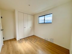 1号棟 クローゼット付きなので、すっきりと整理整頓でき気持ちよく過ごせますね＾＾