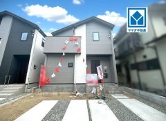 石丸小学校徒歩5分で、お子様も無理なく通学できます＾＾スーパーやコンビニなども近く周辺環境充実