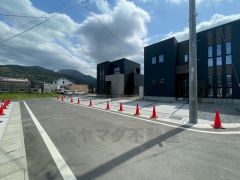 前面道路6ｍに面しています。