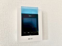 防犯性もばっちり、TVモニター付きインターホン完備。