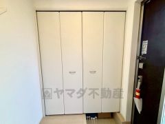 採光の良い玄関です。