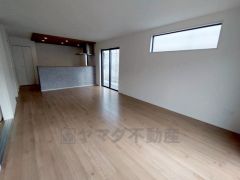 家族が集まる開放的なリビング。思い思いの時間を過ごしたり、家族みんなで食事をしたり、素敵な団らんの場になりますね＾＾