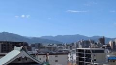 バルコニーからは開放感あふれる眺望が広がります