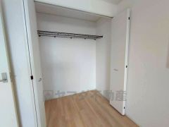 収納量たっぷりのクローゼット付です。