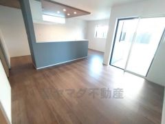 家事動線にこだわった自然光をたっぷり取り込む開放的な住まい＾＾