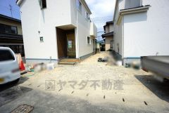 現地（2025年7月）撮影。 前面道路：（西側）約4ｍ。