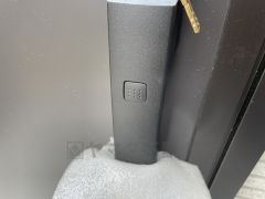お子様を抱っこしながら簡単に開けられるのが便利なスマートキー。