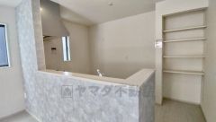 キッチンから会話が弾みそうなダイニングです。お友達や親せきをお招きするのも楽しみになりますね＾＾