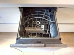 炊事時間を大幅に短縮できる食器洗浄乾燥機付き＾＾