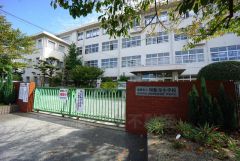 福岡市立周船寺小学校まで徒歩17分