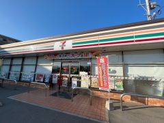 セブンイレブン　福岡次郎丸4丁目店