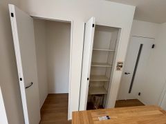 パントリーとリビング収納です＾＾