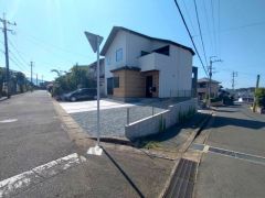 閑静な住宅街の角地＾＾