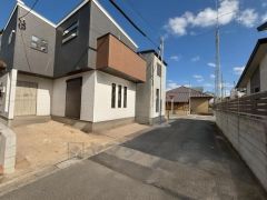 南側3.96ｍ公道、東側約5.98ｍ公道