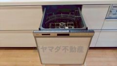 炊事時間を大幅に短縮できる食器洗浄乾燥機付き＾＾食器を洗う手間が減るので家族とのコミュニケーションの時間や自分の時間が増えますね。 