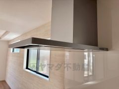 お手入れのしやすいフラットでシンプルな換気扇です＾＾