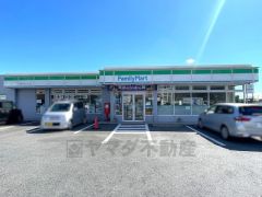 ファミリーマート　佐賀大和インター