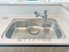 広さも確保しているので、大きなお鍋も洗いやすいですね。