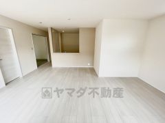 LDKと隣接する和室を合わせると約23帖の大空間で毎日のディナータイムが楽しみです＾＾