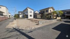 4LDK　LDKは17帖　7帖の主寝室にはウォークインクローゼット付き