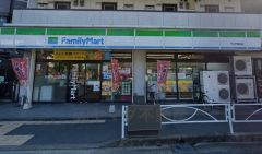 ファミリーマート　下山門駅前
