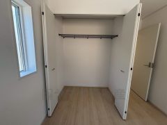 収納量たっぷりのクローゼット付です。