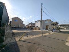 前面道路：東4ｍ幅