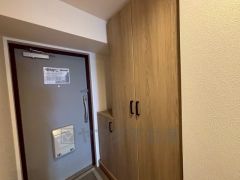 たっぷり収納できるシューズボックス付きなので、家族全員の靴がきれいに整頓できます。