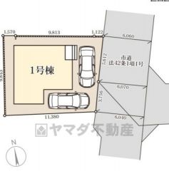 前面道路は6ｍあるので、余裕をもって車の出し入れができます。離合にも困りませんね。 最寄りのバス停までも15分以内の住環境です。