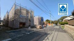 4LDK。 吹抜けデザインで明るく開放的なお家です＾＾