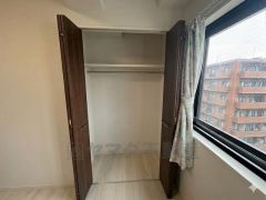 大きめのクローゼットがついた使いやすい洋室です。すっきりと整理整頓できるので気持ちよくすごせます＾＾（CGによるイメージとなります。）