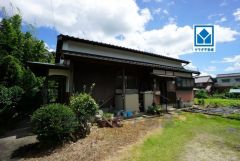 敷地面積148坪以上。納屋・車庫付き平家住宅です＾＾