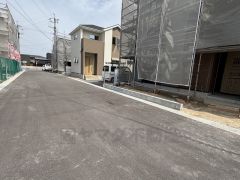  前面道路：西側6ｍ