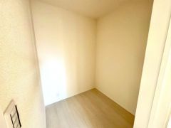季節家電やアウトドア用品、趣味の道具までしっかり収納可能。住空間を広く使える便利なストレージルーム完備＾＾