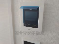 防犯性、セキュリティ対策に安心できるテレビモニター付きインターフォン