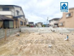 周辺商業施設多数あり
