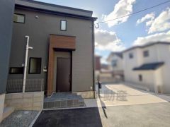 地下鉄七隈線「七隈」駅徒歩11分。都心へのアクセス良好。完成をお楽しみに＾＾