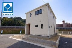 筑前深江駅まで徒歩7分×住環境良好。毎日を快適にする立地です