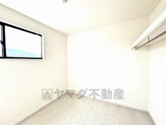 居室としてももちろん、収納や書斎、お子様のプレイスペースにも＾＾使い勝手が良さそうです＾＾