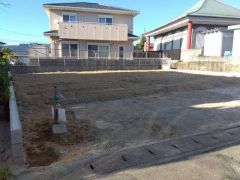 カースペースは3台分（車種による）。