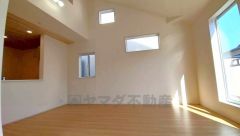 キッチンから会話が弾みそうなダイニングです。お友達や親せきをお招きするのも楽しみになりますね＾＾